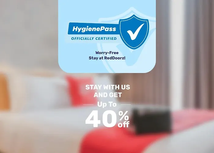 RedDoorz Plus near RS RK Charitas 2 Palembang